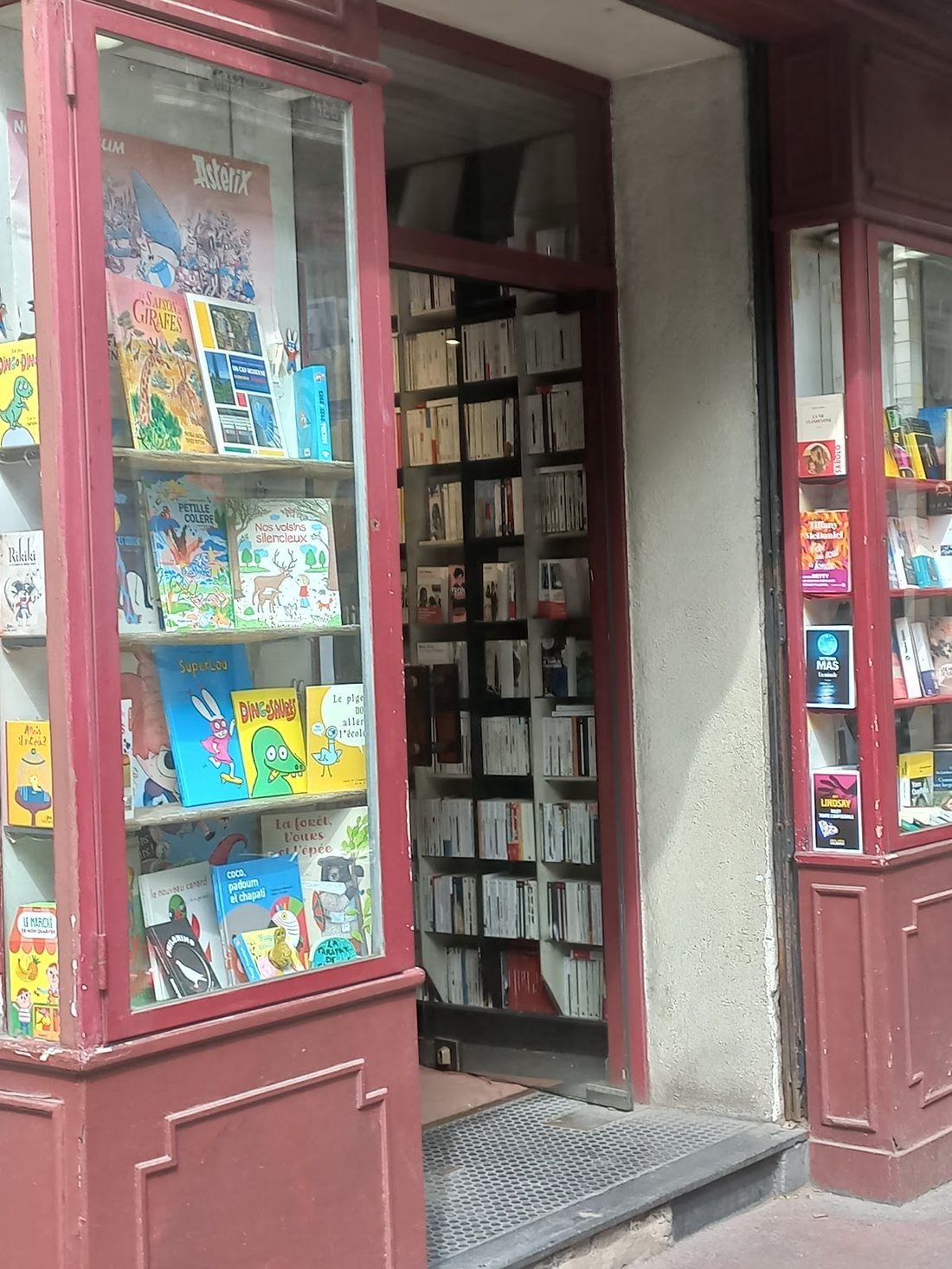 La devanture de la librairie